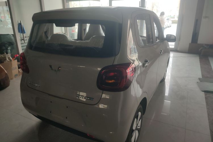 五菱汽车 宏光MINIEV 2025款 四门版 进阶款车身外观7