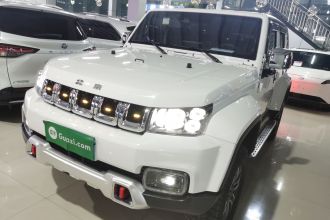 北京越野 北京BJ40 2023款 2.0T 自动四驱城市猎人版侠客型