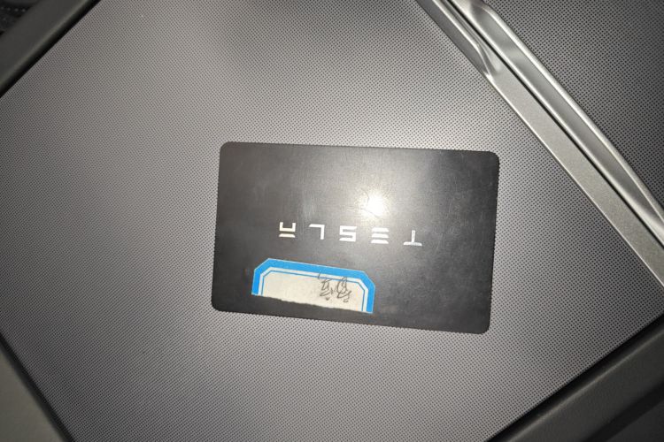 特斯拉 Model 3 2025款 改款 后轮驱动版中控内饰7001