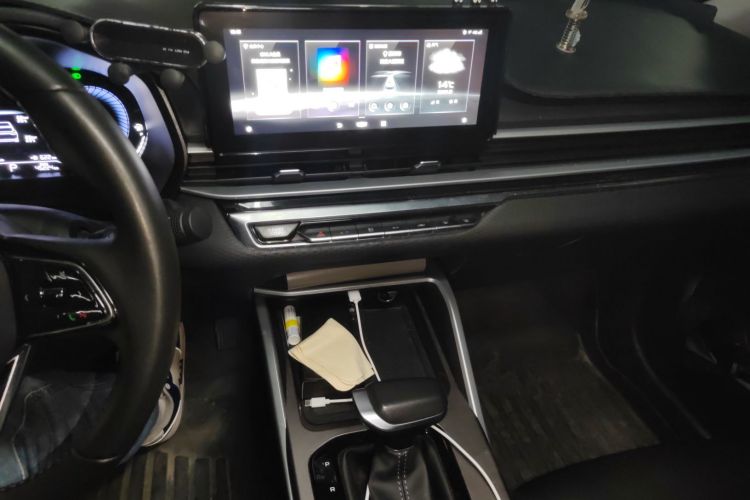 吉利汽车 帝豪 2022款 第4代 1.5L CVT尊贵型中控内饰16