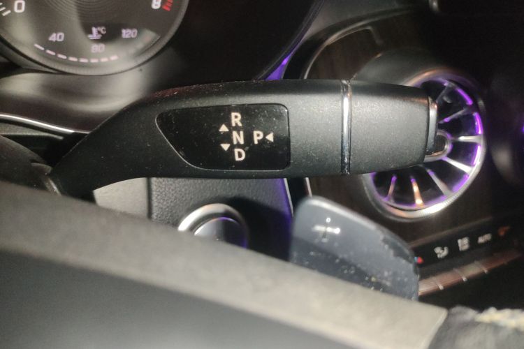 奔驰GLC 2017款 GLC 260 4MATIC 豪华型局部细节18