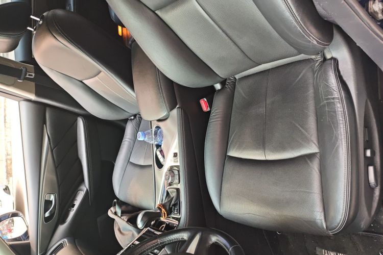 英菲尼迪Q50L 2016款 2.0T 进取版中控内饰19