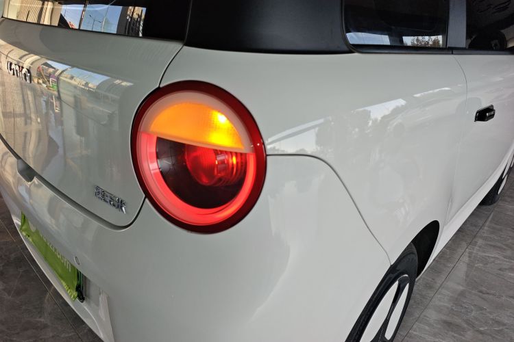 长安启源 长安Lumin 2023款 301km 蜜沁款车身外观9