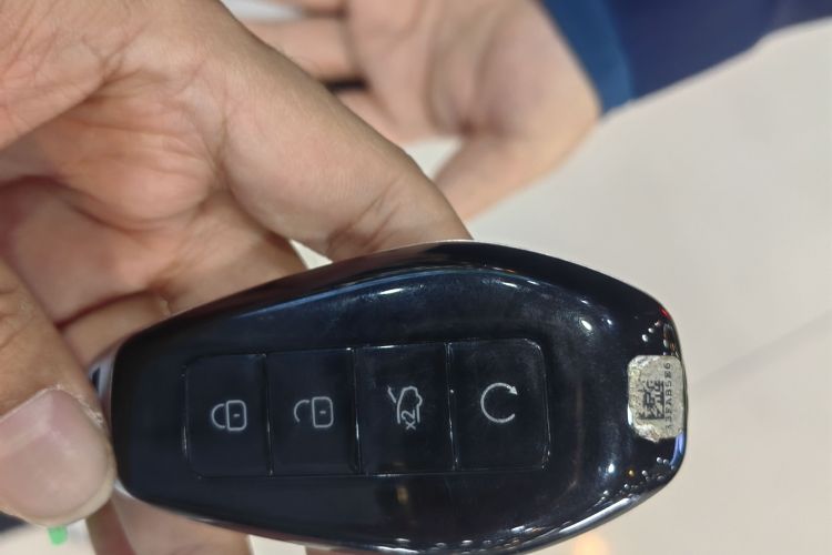 腾势Z9GT 2024款 1100四驱Ultra版中控内饰11