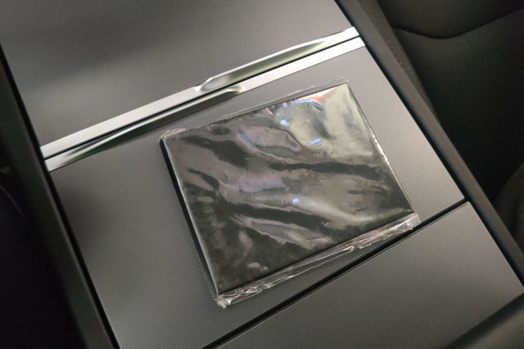 特斯拉 Model 3 2023款 长续航全轮驱动版中控内饰7001