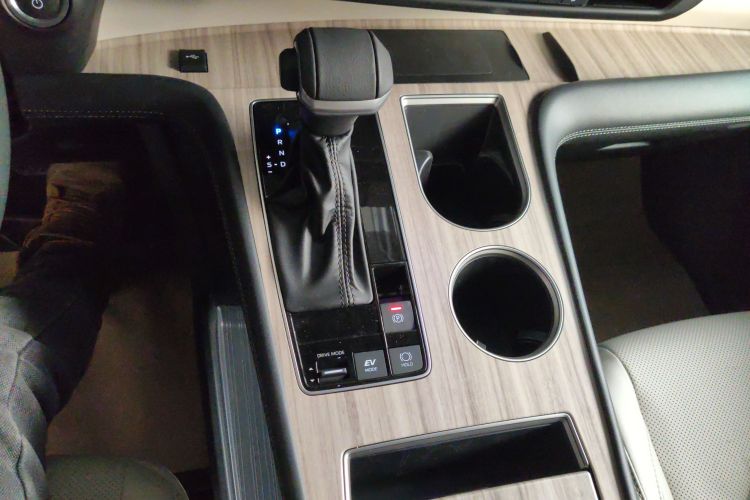 丰田 赛那SIENNA 2026款 2.5L 双擎四驱尊贵版中控内饰18