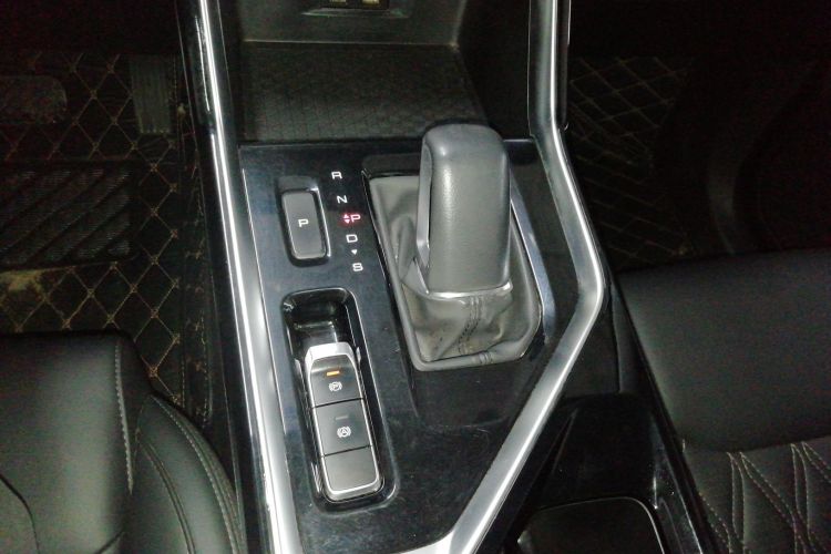 五菱汽车 五菱星辰 2022款 2.0L DHT电速款局部细节18