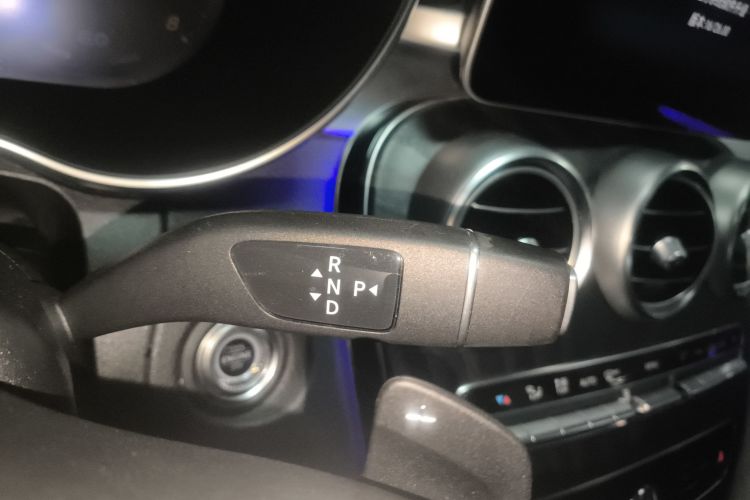 奔驰C级(进口) 2019款 C 260 旅行轿车中控内饰18