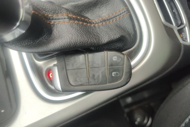 Jeep 指南者 2017款 200T 自动家享版中控内饰7001