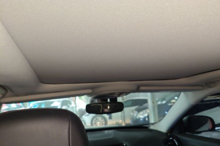 Jeep 指南者 2020款 220T 自动精英版局部细节22