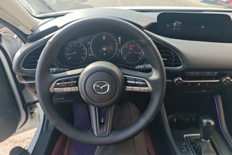 马自达3 昂克赛拉 2020款 1.5L 自动质型版中控内饰13