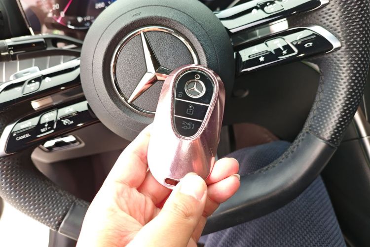 奔驰C级 2023款 C 260 L 运动版中控内饰11