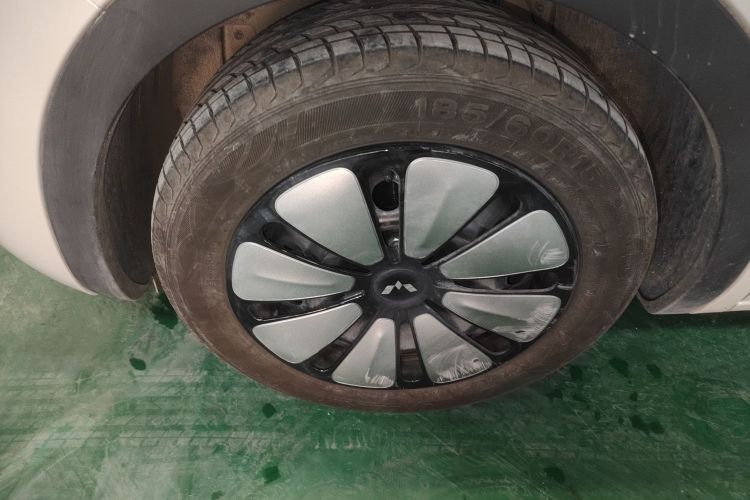 五菱汽车 五菱缤果 2023款 203km 舒享款车身外观6007