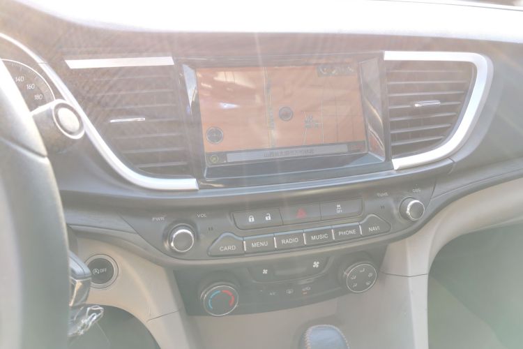 别克 英朗 2015款 15N 自动精英型局部细节16