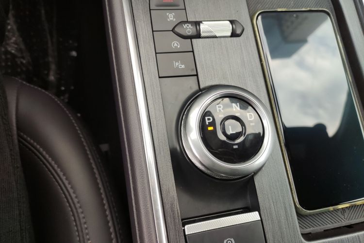 福特 蒙迪欧 2025款 2.0T EcoBoost 至尊型中控内饰18