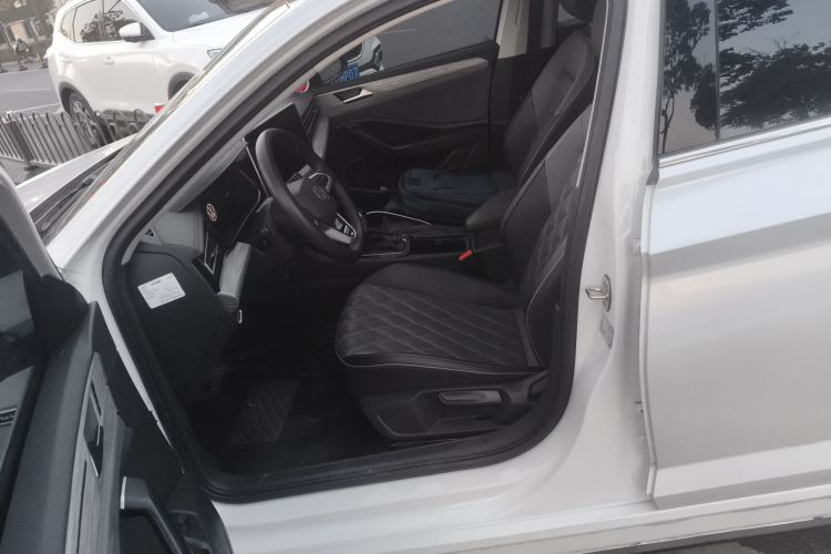 大众 速腾 2023款 300TSI DSG超越版中控内饰19