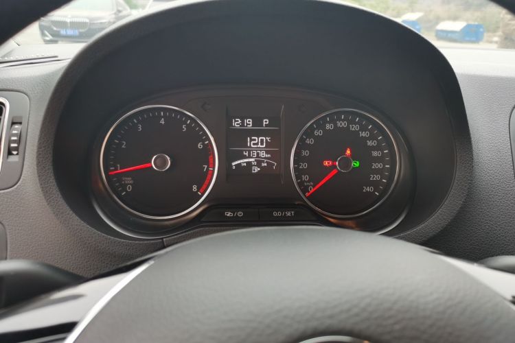 大众 Polo 2016款 1.6L 自动舒适型中控内饰14