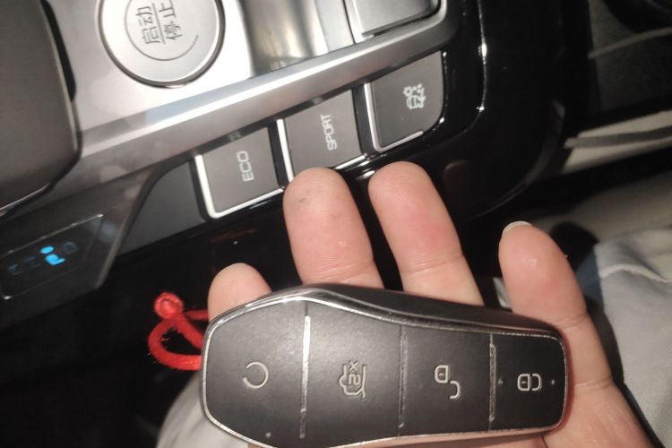 比亚迪 元Pro 2023款 401KM豪华型中控内饰7001