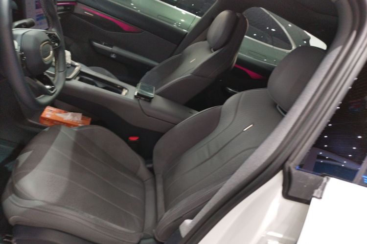 领克07 2024款 EM-P 126长续航 Halo局部细节19