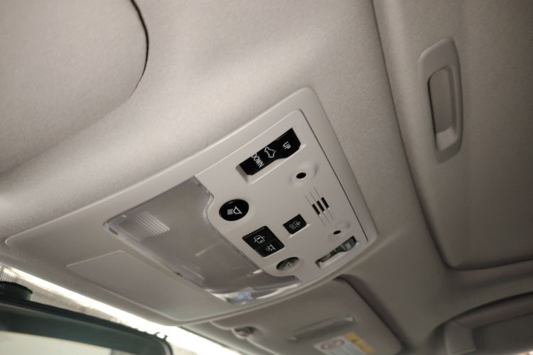 雷克萨斯IS 2017款 300 锋尚版局部细节22