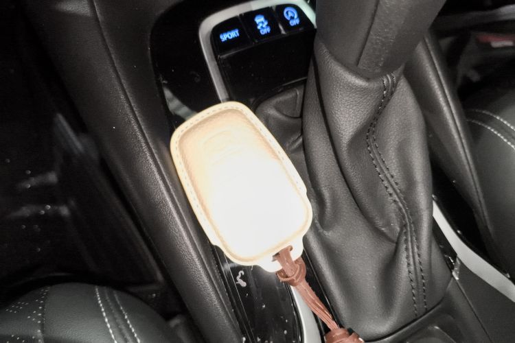 丰田 雷凌 2024款 185T CVT豪华版中控内饰11