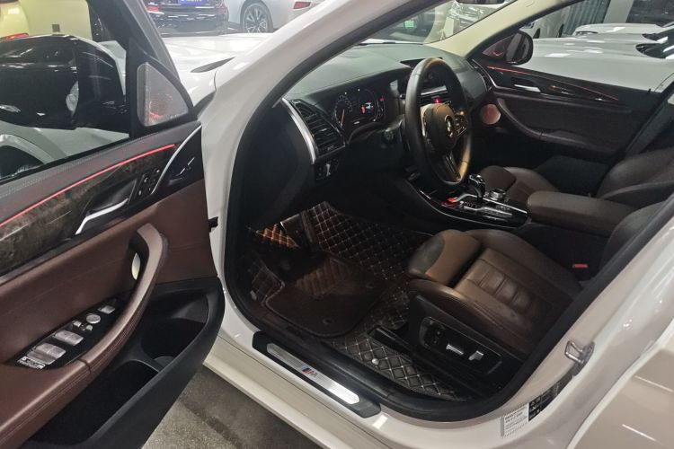 宝马X3 2018款 xDrive30i 领先型 M运动套装 国VI中控内饰20