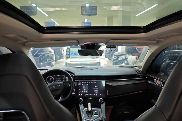 领克01 2021款 2.0TD 两驱型Pro中控内饰22