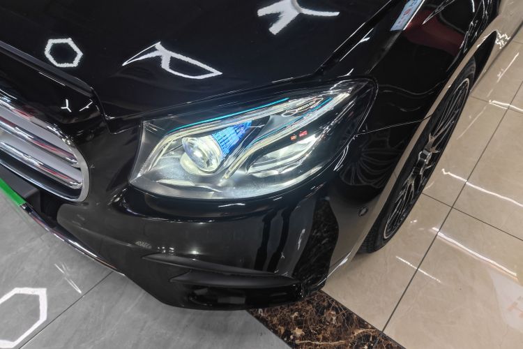 奔驰E级 2017款 E 320 L 运动型 4MATIC局部细节36