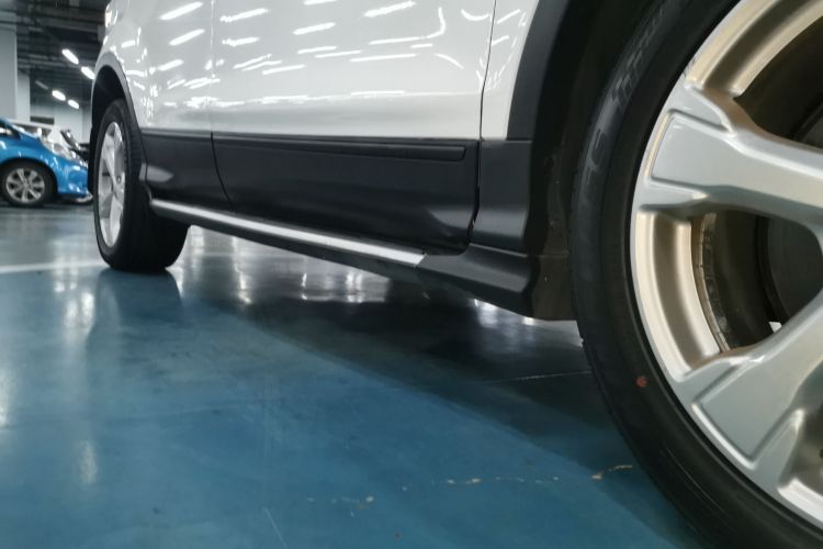 福特 翼虎 2017款 EcoBoost 180 两驱精翼型机舱底盘29