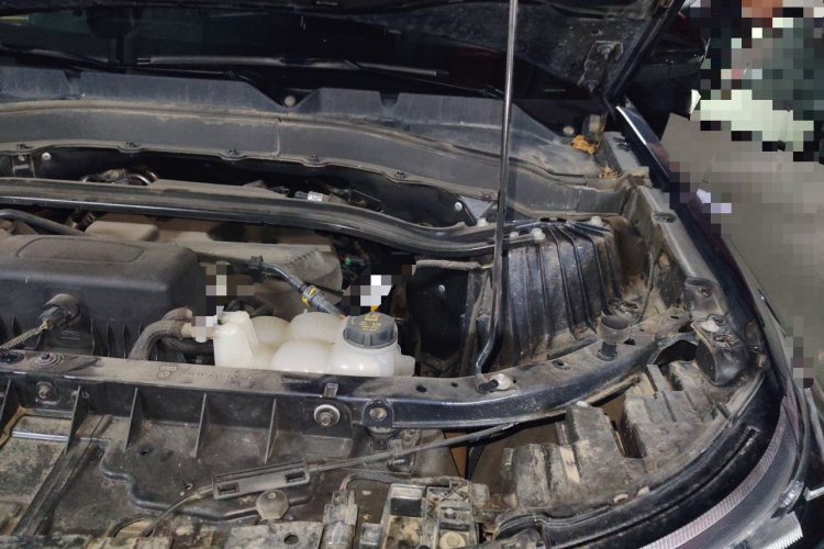 福特 探险者 2023款 EcoBoost 285 四驱钛金版 7座局部细节9007