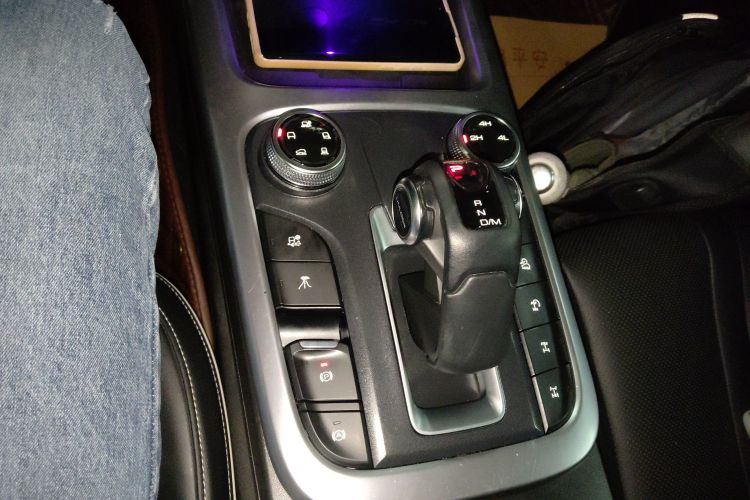 坦克300 2021款 越野版 2.0T 征服者局部细节18