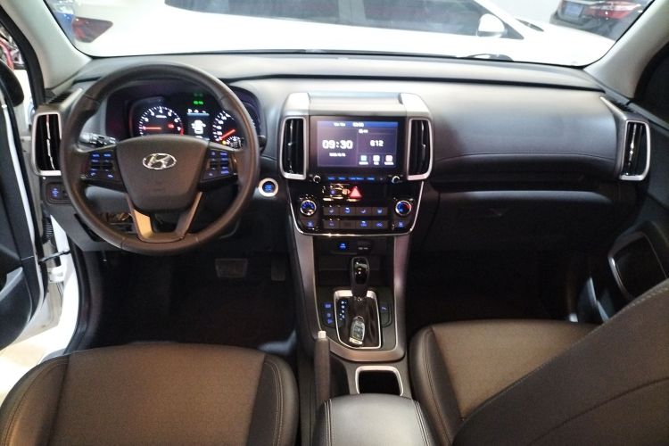 北京现代ix35 2019款 2.0L 自动两驱智勇·畅享版 国VI中控内饰12