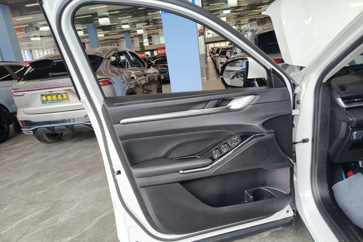 哈弗H6 2021款 第三代 2.0T 自动两驱Max中控内饰47