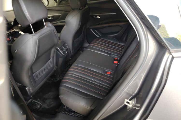 标致4008 2018款 350THP 精英版中控内饰7004