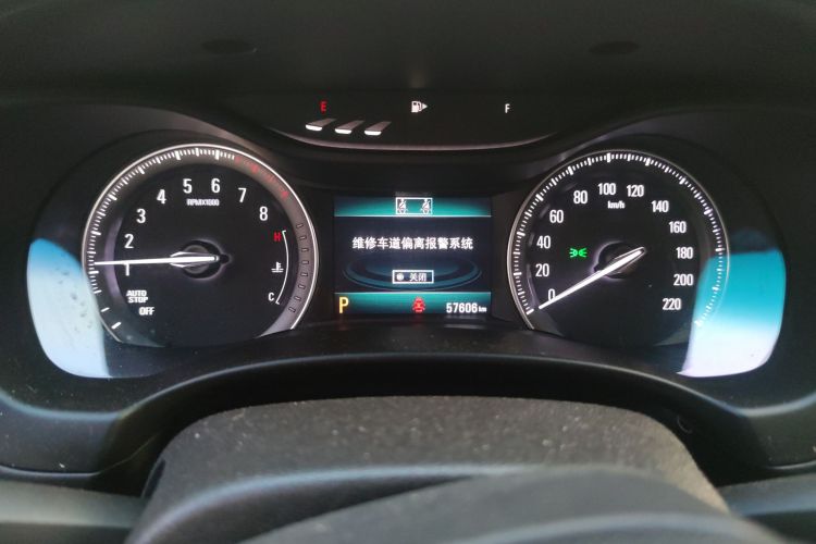 别克GL6 2018款 18T 6座尊贵型中控内饰14