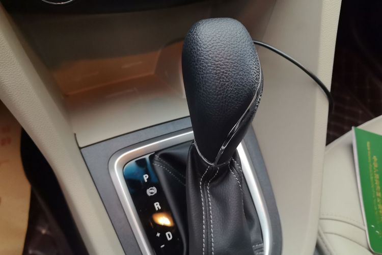 别克 英朗 2021款 典范 1.5L 自动精英型中控内饰18