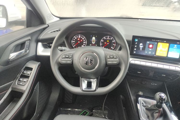 名爵 MG5 2023款 180DVVT 手动风尚版中控内饰13