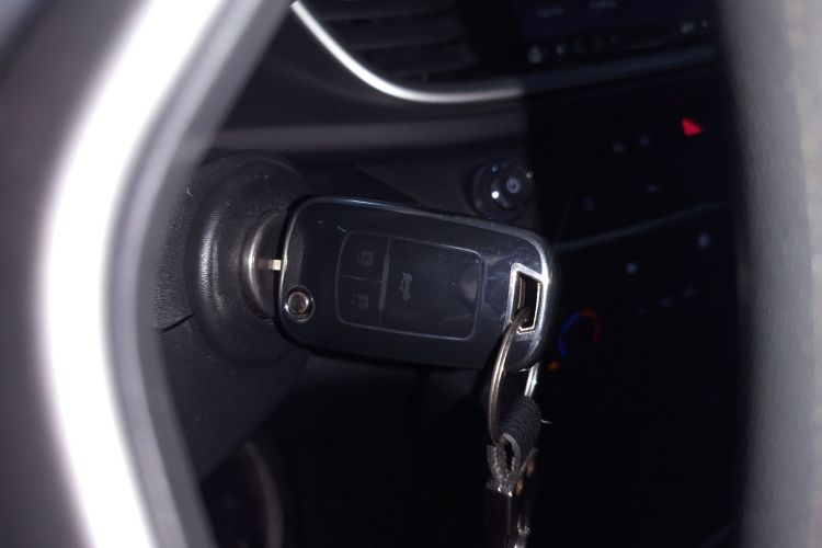 别克 英朗 2021款 改款 典范 1.5L 自动精英型中控内饰11