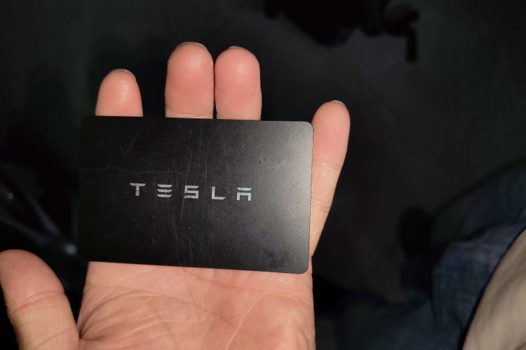 特斯拉 Model Y 2022款 改款 长续航全轮驱动版中控内饰11