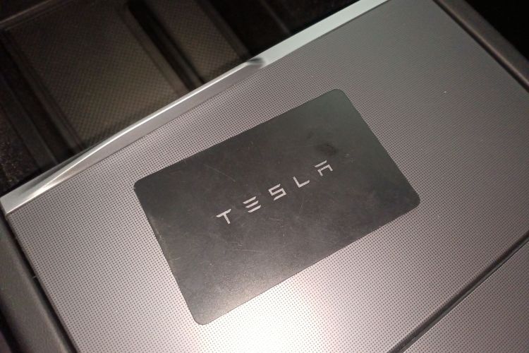 特斯拉 Model 3 2023款 后轮驱动版中控内饰7001