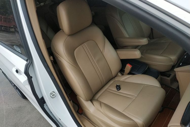 别克GL8 2021款 ES陆尊 653T 尊享型局部细节41