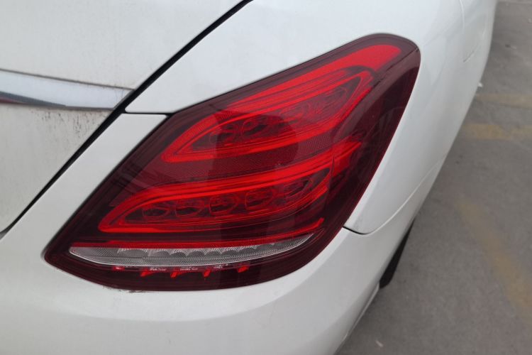 奔驰C级 2015款 C 180 L 运动型车身外观6006