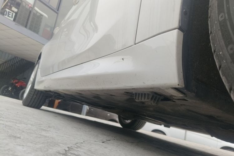 宝马1系 2021款 改款 120i M运动曜夜版局部细节9001