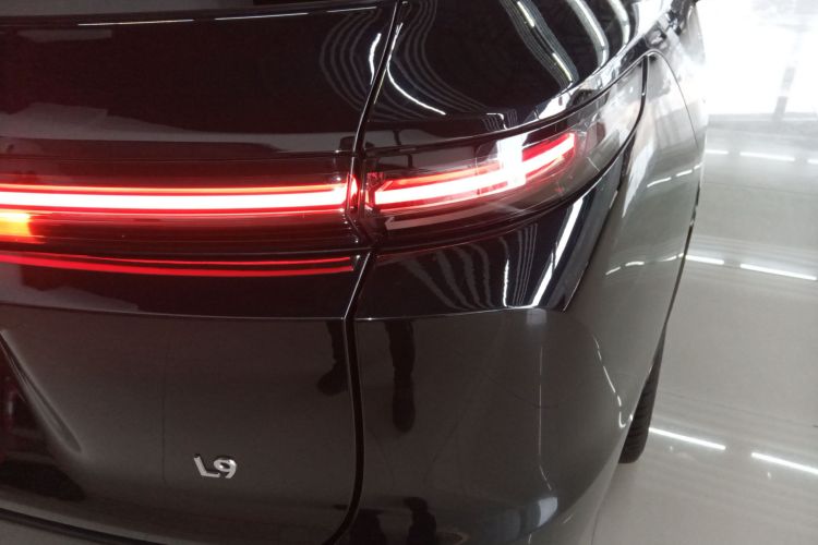 理想汽车 理想L9 2023款 Pro车身外观9