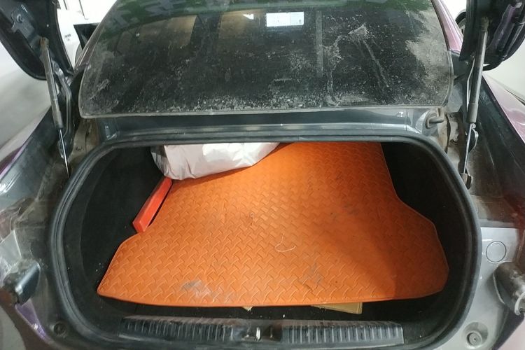 小鹏P7 2022款 670N+机舱底盘23