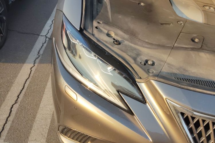 雷克萨斯LS 2020款 500h 豪华版 国VI车身外观8