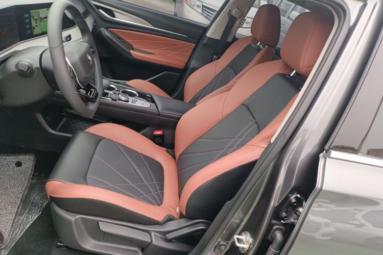 长安 逸动 2024款 PLUS 蓝鲸NE 1.4T GDI DCT高能版局部细节19