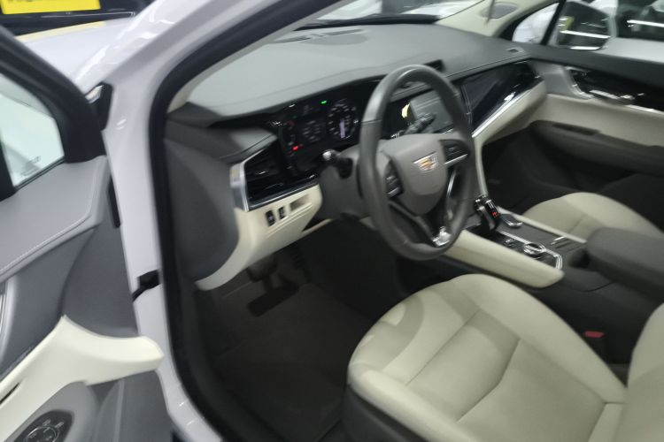 凯迪拉克XT6 2022款 2.0T 六座四驱豪华型中控内饰7003