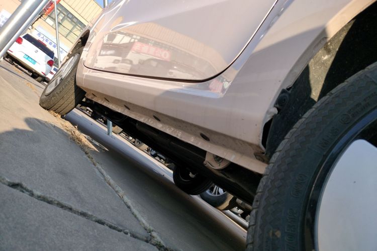 凌宝汽车 凌宝uni 2025款 微甜版 11.52kWh局部细节9002