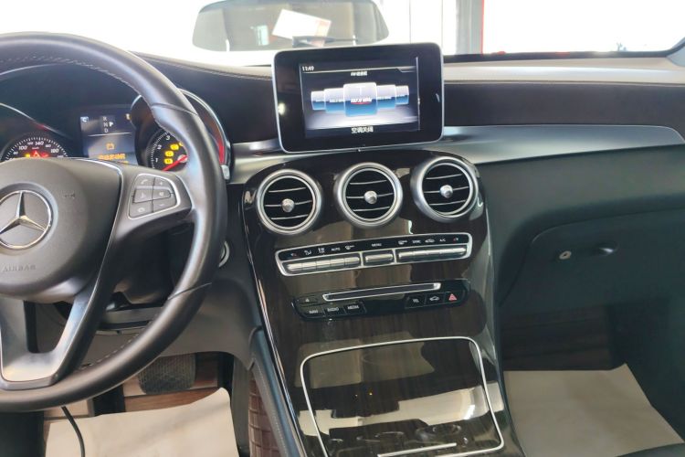 奔驰GLC 2019款 GLC 260 L 4MATIC 豪华型局部细节16